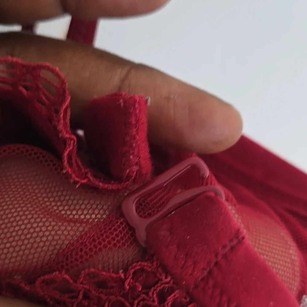 Victoria's Secret Red Lace Plunge Bralette Intimate